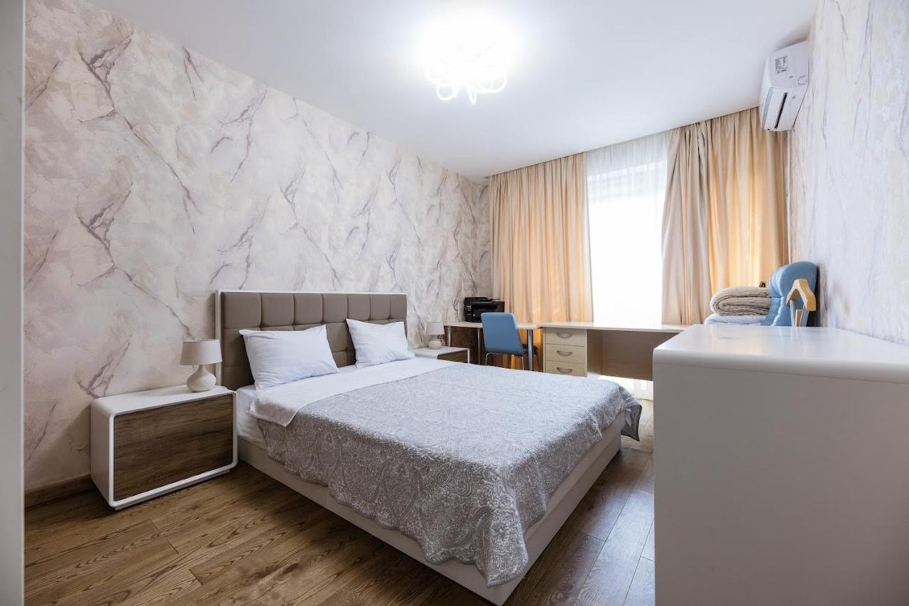 Квартира У Будинку З Власним Бомбосховищем Біля Жд Вокзалу 50 М2 Apartment Kiev Exterior foto